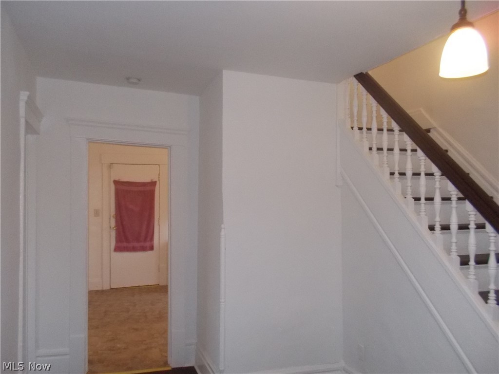 Falor - Residential Lease