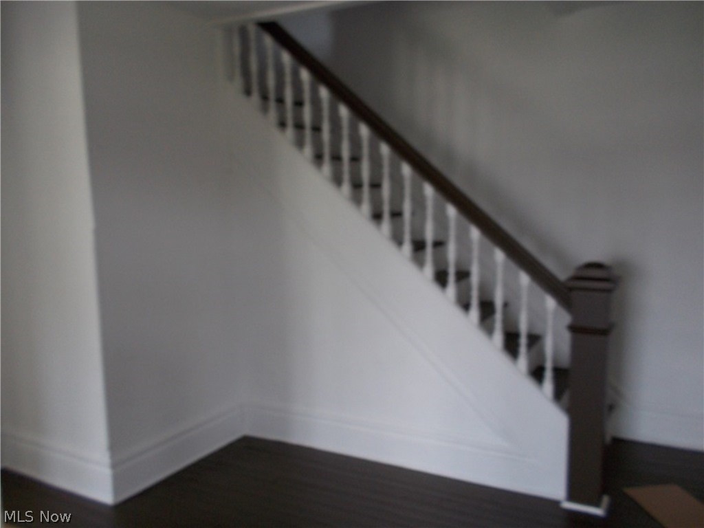 Falor - Residential Lease