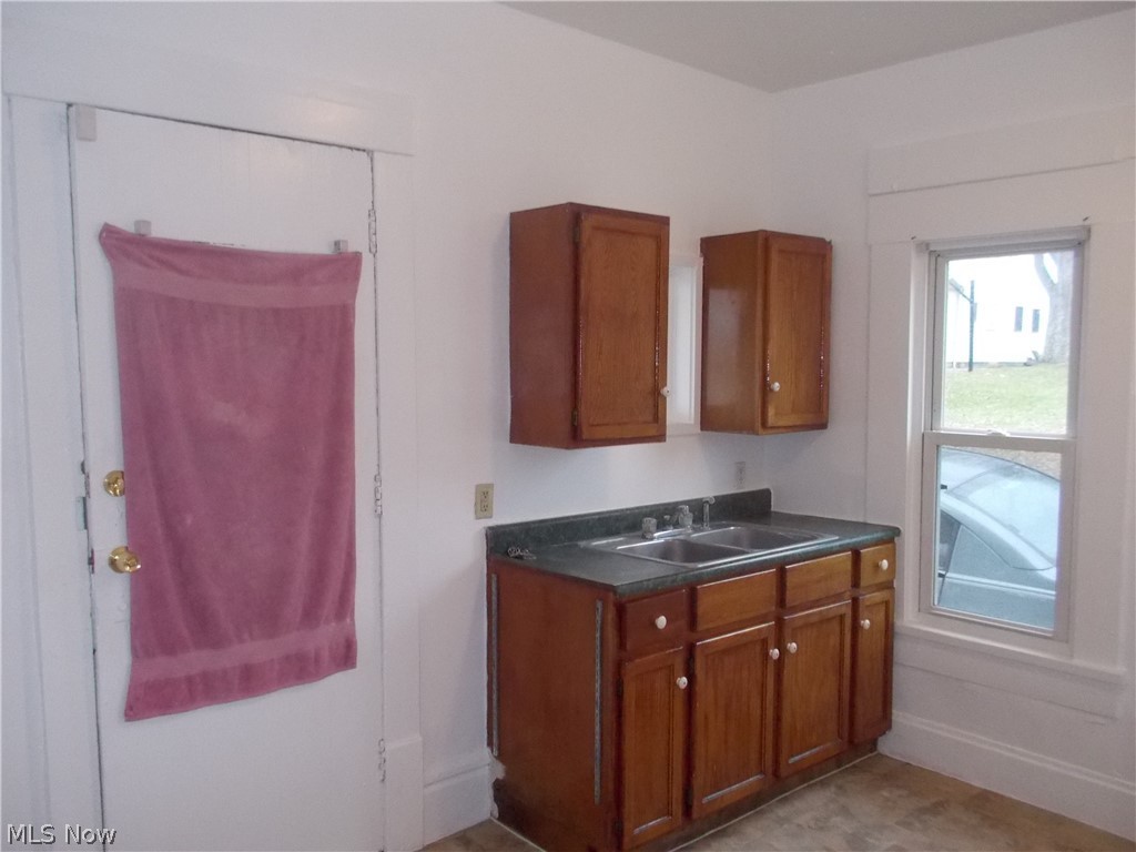 Falor - Residential Lease