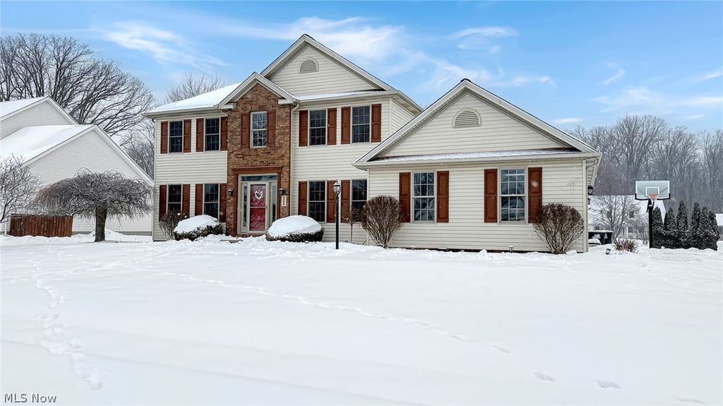 Photo of 3495 Abington Court, Brunswick, OH 44212 (MLS # 5185658)