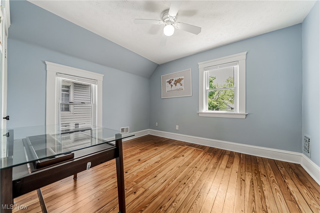 1303 W 115th Street, Cleveland, Ohio image 21
