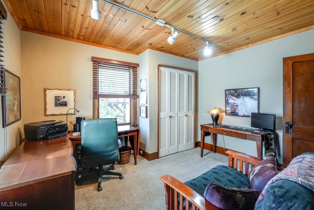 3815 Hile Road, Stow, Ohio image 17