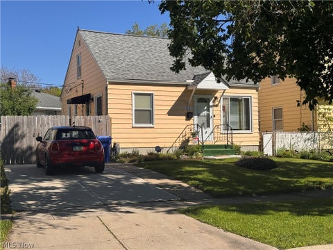Homes For Sale - 4225 Brookside Boulevard<br/> Cleveland, OH 44135