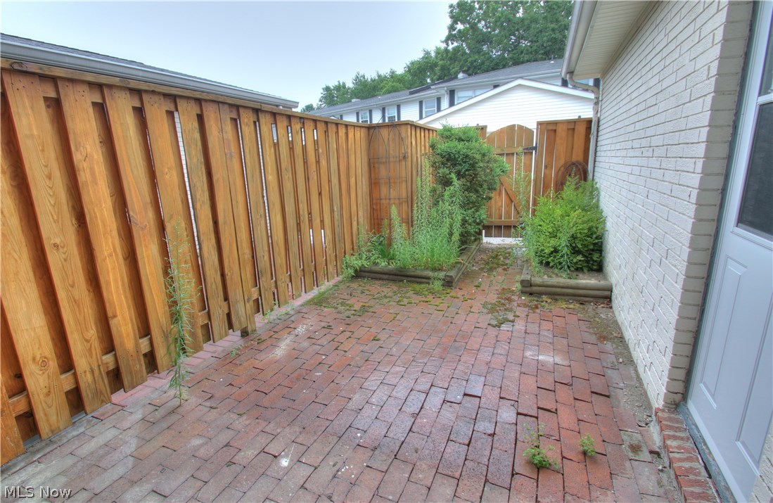 Meadowlawn - Residential