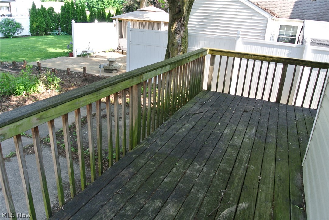 East Akron Terrace - Residential