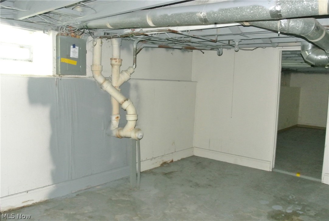 East Akron Terrace - Residential