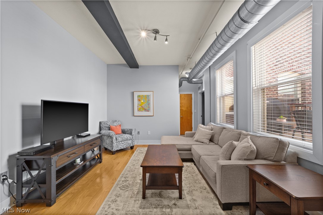 3200 Franklin Boulevard 204