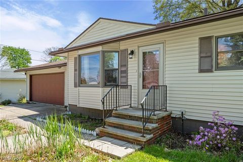 Tiny photo for 1625 Andrea Drive, Brunswick, OH 44212 (MLS # 5210136)