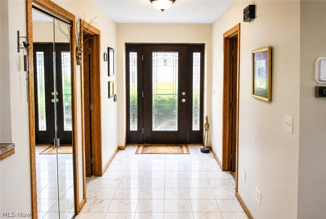 23128 Roberts Run