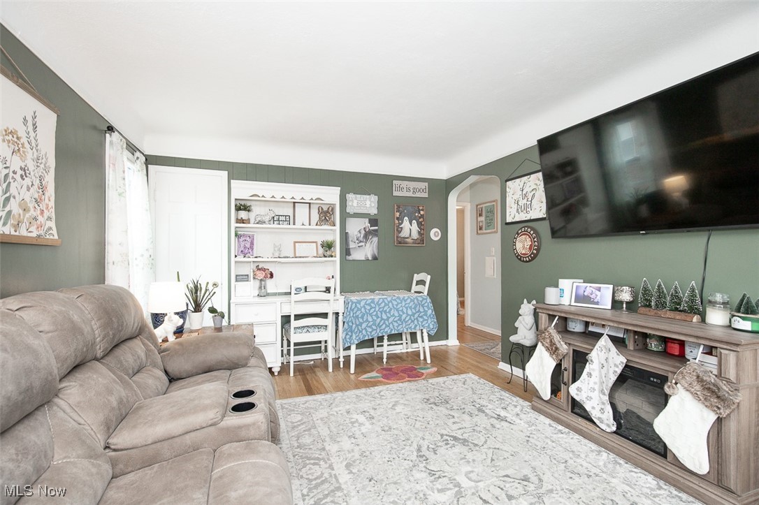 Bungalow - Residential