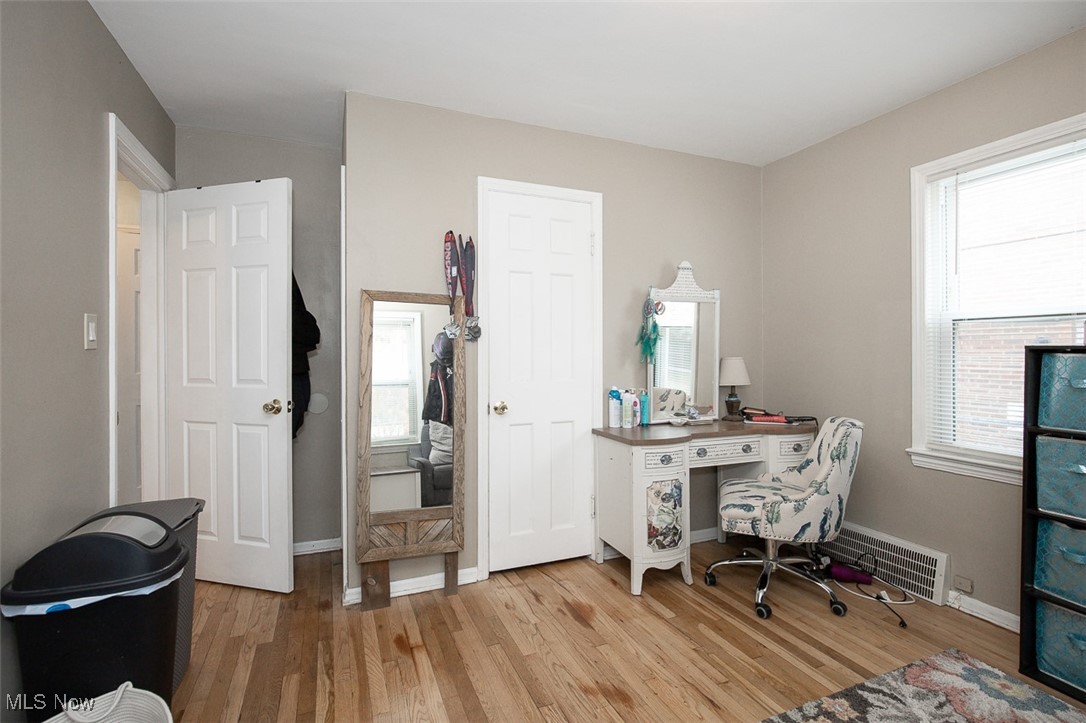 Bungalow - Residential