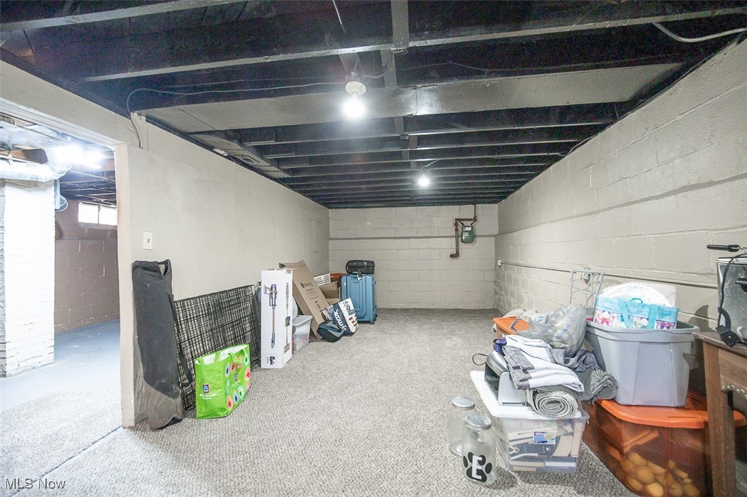 Bungalow - Residential