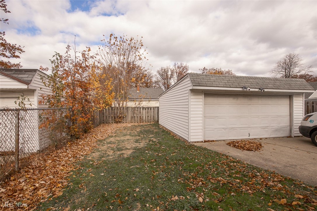 Bungalow - Residential