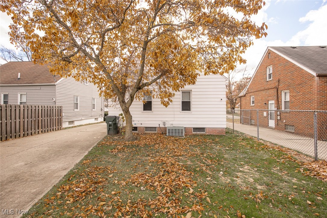 Bungalow - Residential