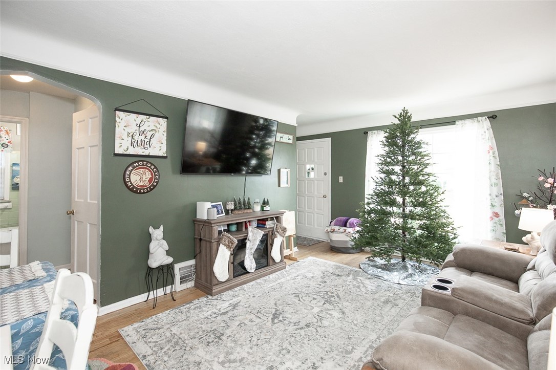 Bungalow - Residential