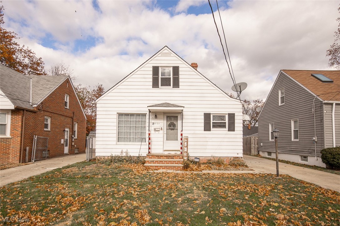 Bungalow - Residential