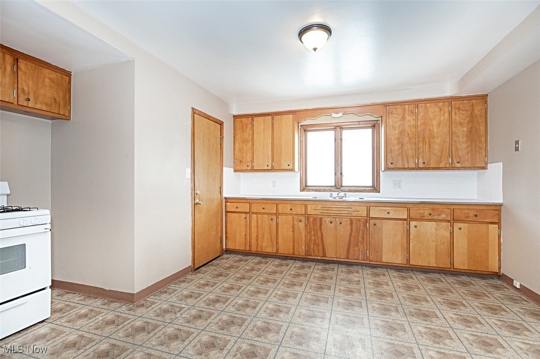 Garfield Blvd - Residential Income