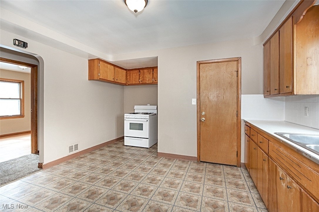 Garfield Blvd - Residential Income