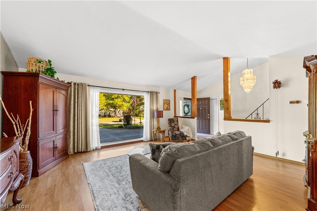 3862 Skyview Drive