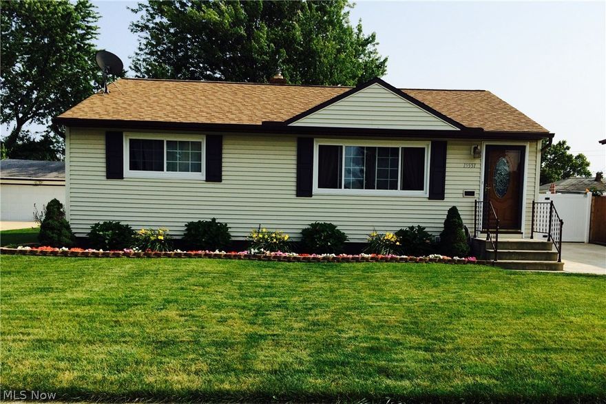 Beautiful move in ready home with many updates! Recent updates include new wood flooring in basement that has also been nicely re-appointed. 2015 – New kitchen flooring and insulation. 2013 – New roof, new pool and updated bathroom. 2012 – New siding, gutters and waterproofed basement. 2010 – New windows. 2004 – New furnace/AC. Much more to see! Schedule your appointment today.