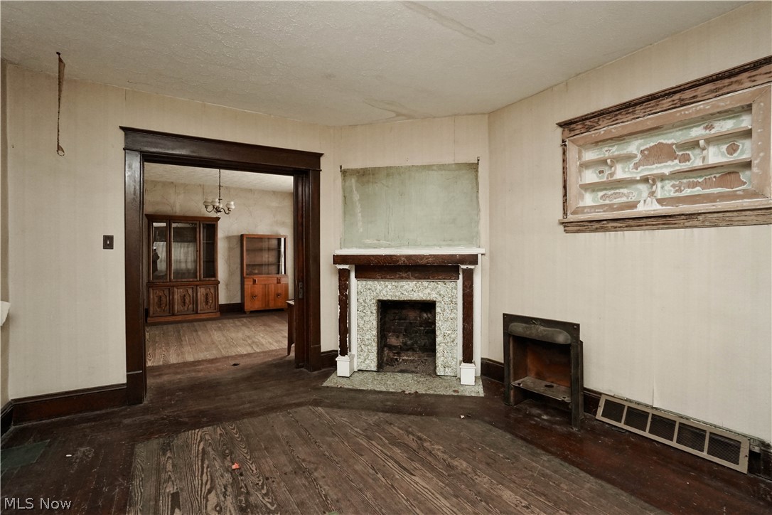 Jf Wolf - Residential