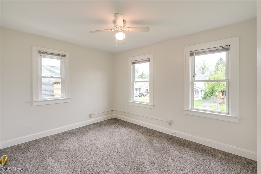 13400 Thornhurst Avenue, Garfield Heights, Ohio image 23