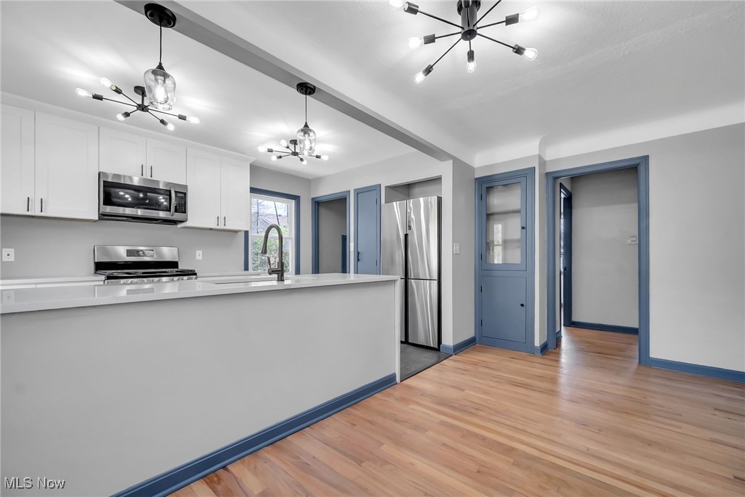 1030 Keystone Drive, Cleveland Heights, Ohio image 2
