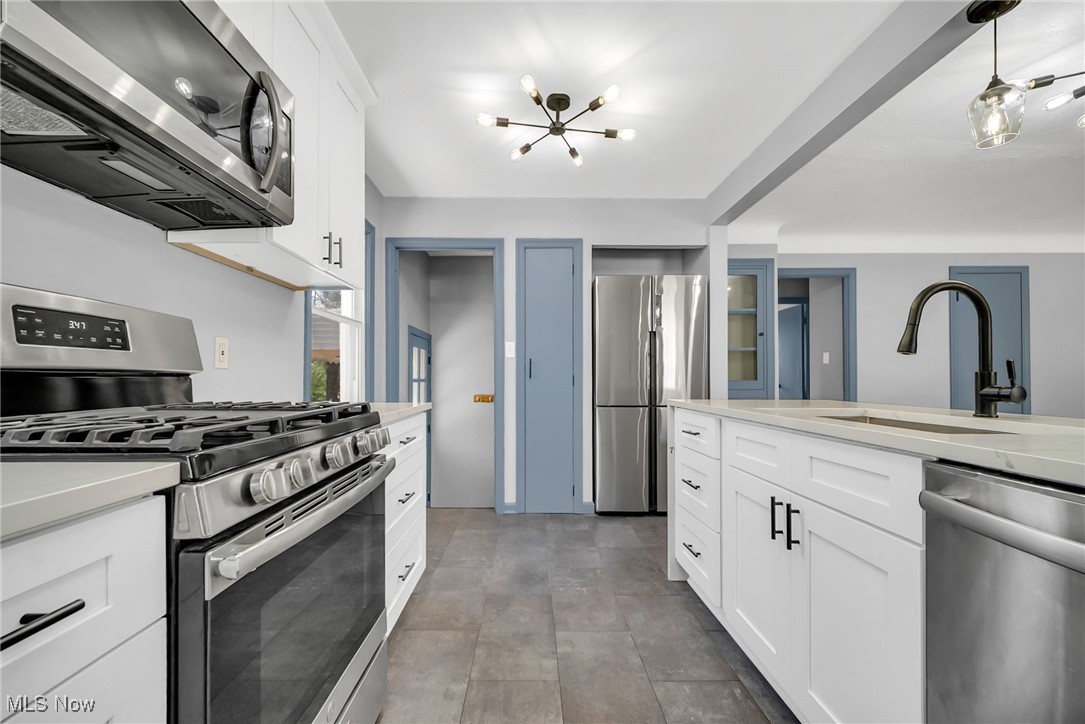 1030 Keystone Drive, Cleveland Heights, Ohio image 7