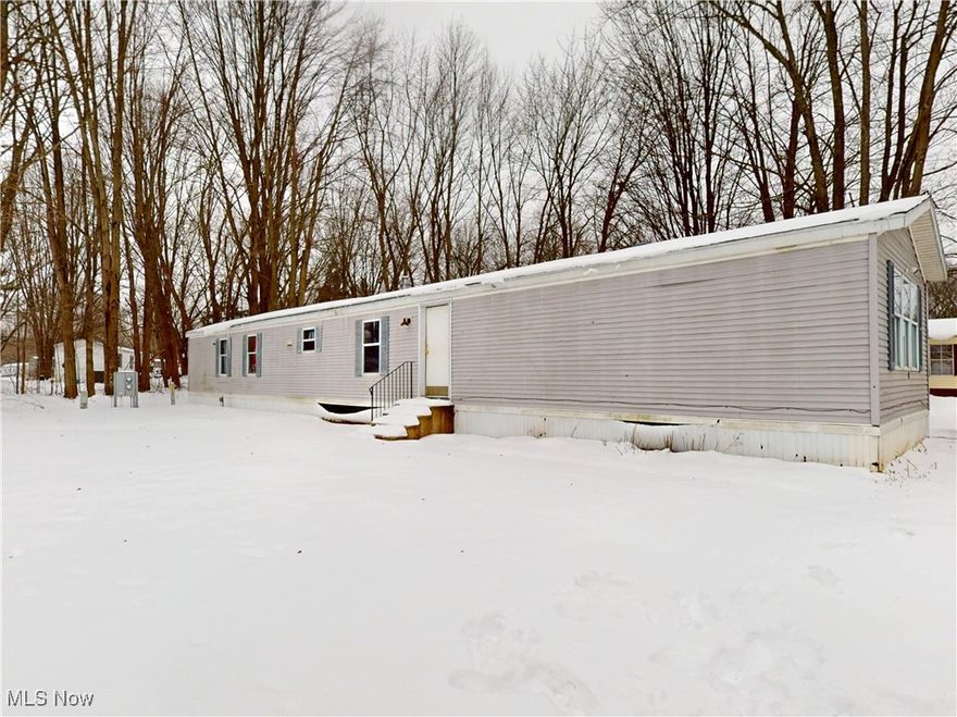 Move-In Ready 3-Bedroom Mobile Home for Sale!
This well-maintained 3 bedroom, 2 full bathroom mobile home is ready for its next owner. Featuring a brand-new A/C unit, this home offers comfort and efficiency year-round. The layout provides spacious living areas, a functional kitchen, and a private primary bedroom with a full bath. A storage shed is included for added convenience. Low maintenance and truly move-in ready, this home is perfect for anyone looking for an affordable, comfortable place to call home. Don't miss this great opportunity!