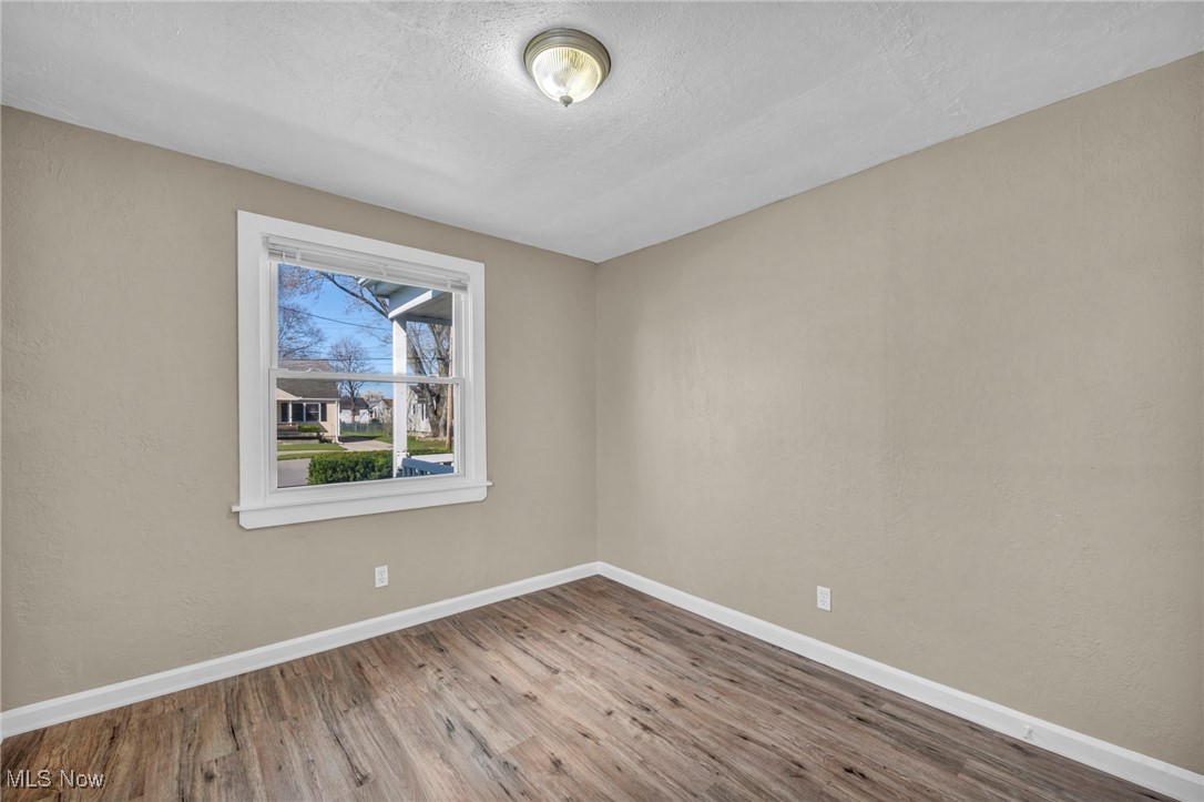 127 Dilworth Street, Elyria, Ohio image 19