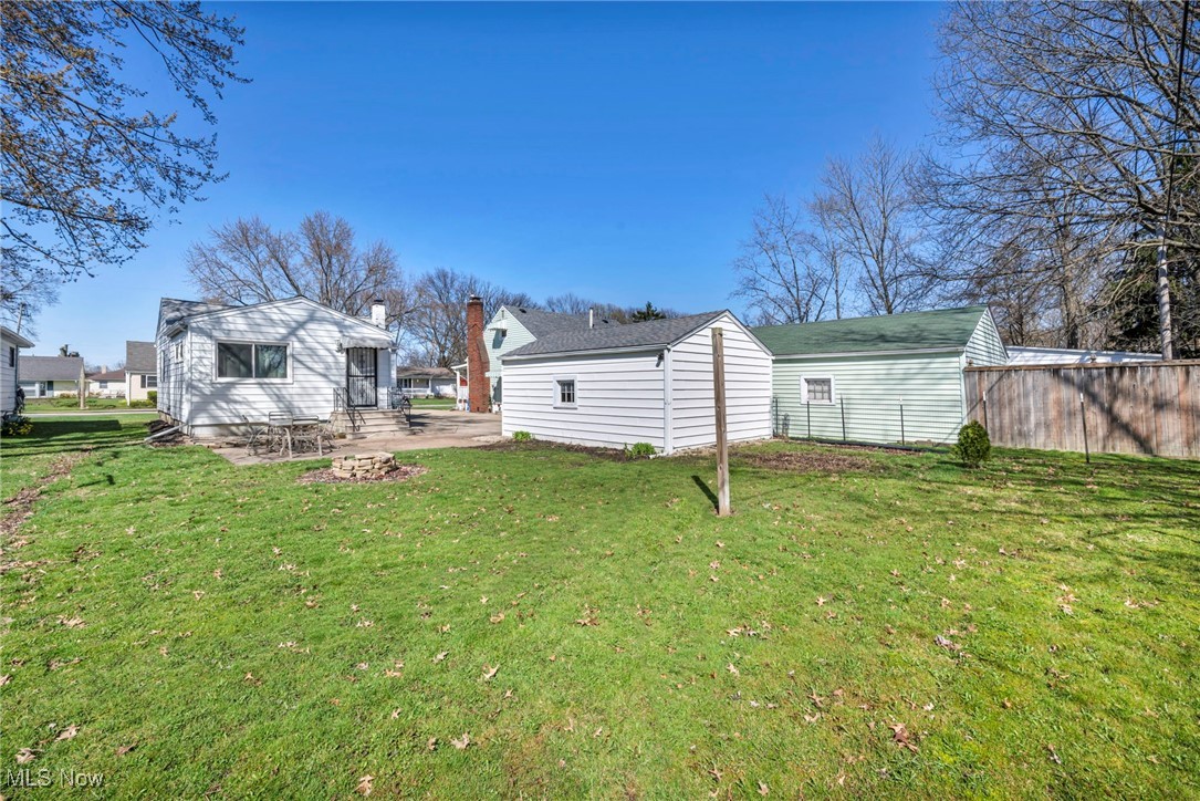 127 Dilworth Street, Elyria, Ohio image 11