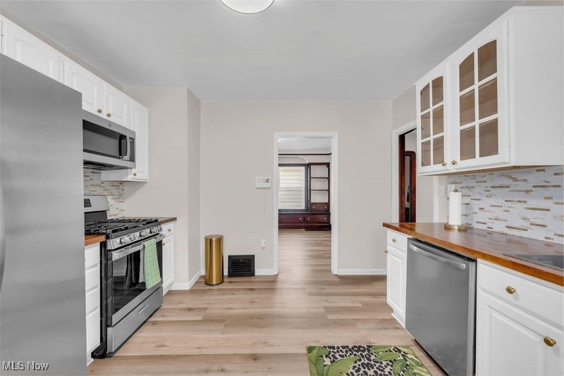 4139 E 147th Street, Cleveland, Ohio image 10