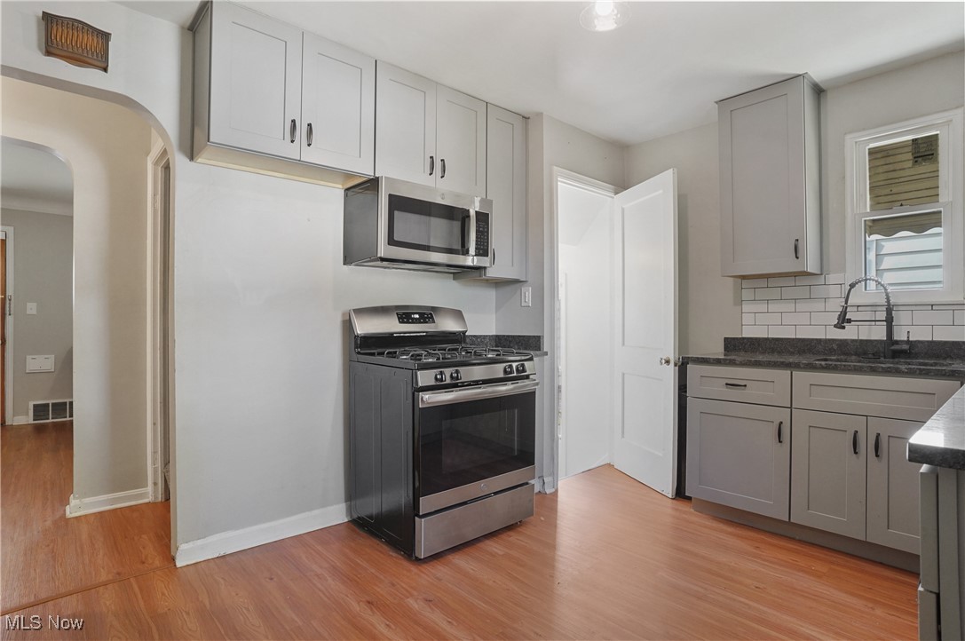 Mix King & Gibbs Sub - Residential