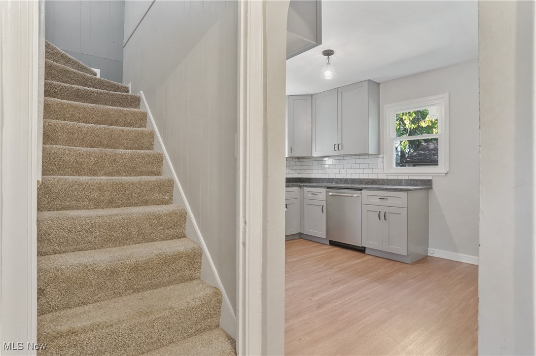 Mix King & Gibbs Sub - Residential