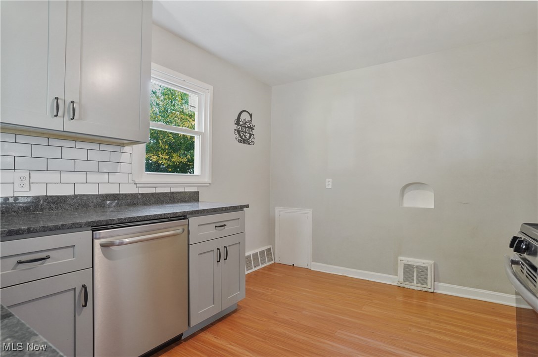 Mix King & Gibbs Sub - Residential