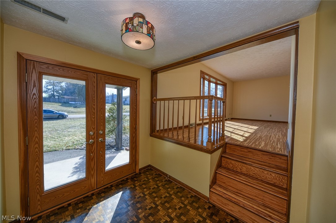 Village/Hartville - Residential