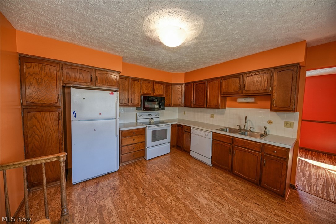 Village/Hartville - Residential