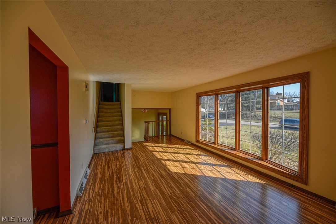 Village/Hartville - Residential