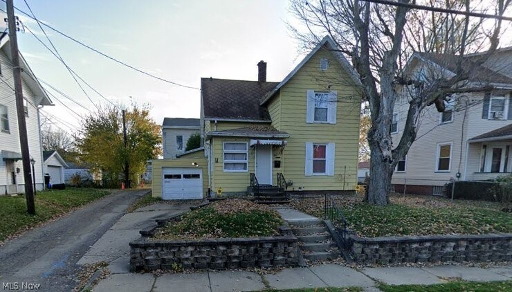 Photo of 916 darmouth Avenue SW, Canton, OH 44710 (MLS # 5219919)