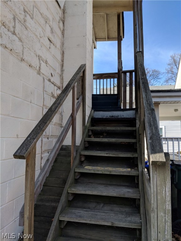 Riverside - Residential Lease