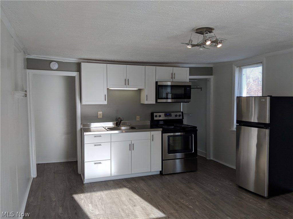 Riverside - Residential Lease