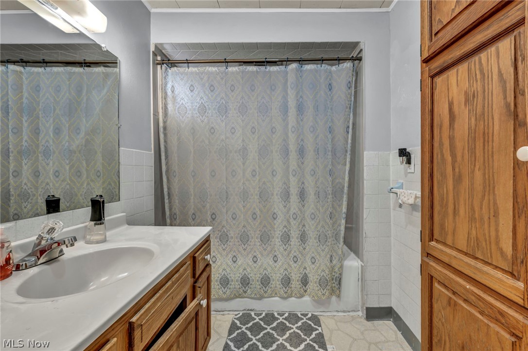 North Euclid Villas - Residential