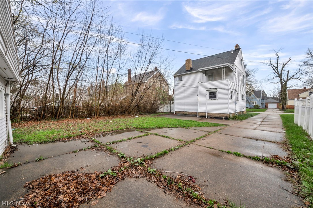 North Euclid Villas - Residential