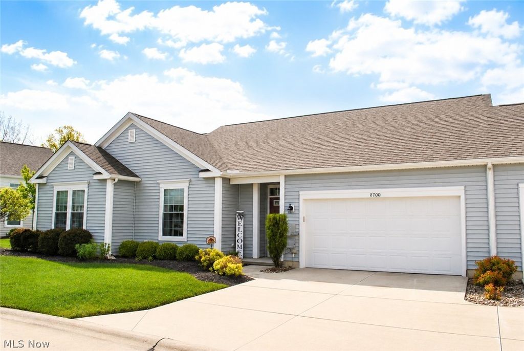 Photo of 8700 Wakefield Run, North Ridgeville, OH 44039 (MLS # 5207702)