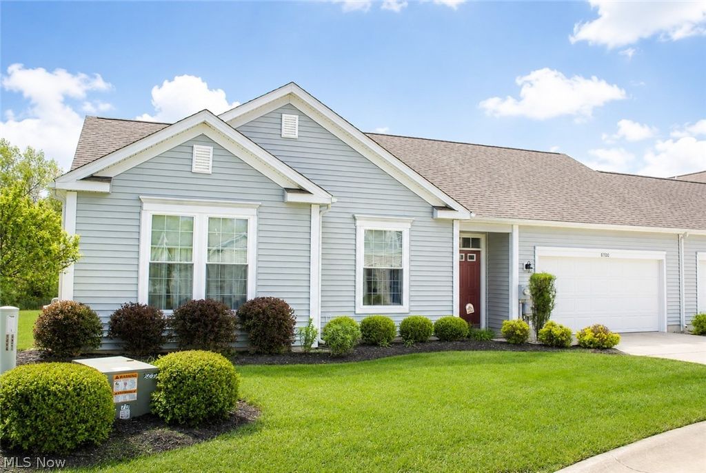 Photo of 8700 Wakefield Run, North Ridgeville, OH 44039 (MLS # 5207702)