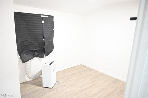 Tiny photo for 130 Traymore Boulevard, Eastlake, OH 44095 (MLS # 5179442)