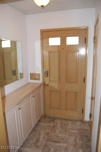 2708 Silverdale Avenue, Cleveland, Ohio image 2