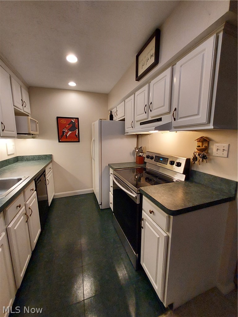 Mistly Lake Vlg/Mdws Ph Condo - Residential