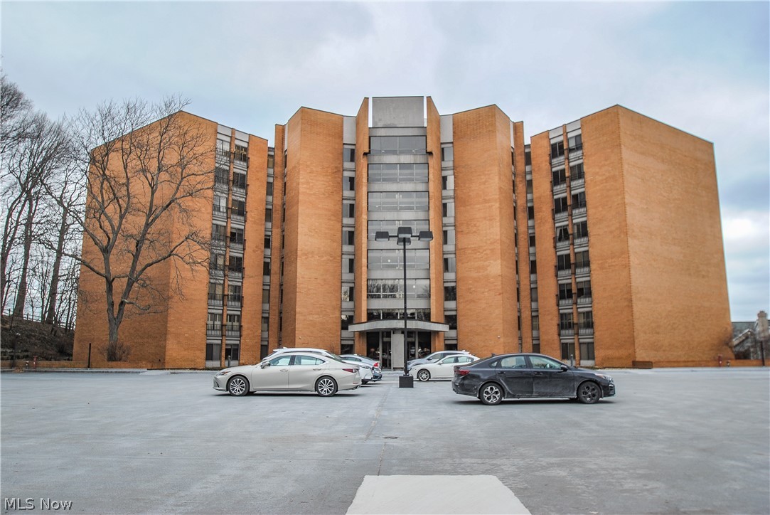 Lake Beach House Condo - Residential