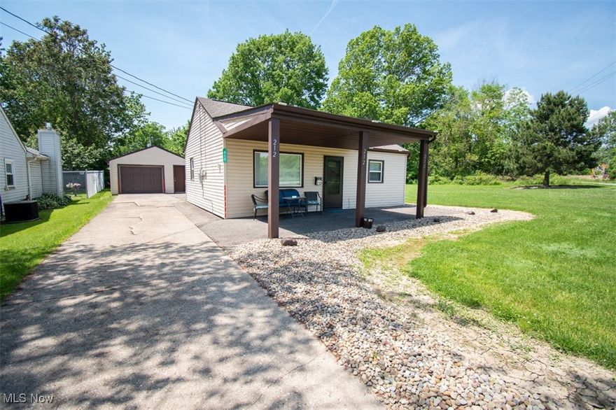 Move right in to this adorable 3-bedroom, 1-bath ranch located in Austintown, OH! The home sits on a spacious 0.5-acre corner parcel and includes two additional vacant lots to the right of the house, offering room to expand, build, or enjoy extra outdoor space.

Conveniently located near YSU, Mill Creek Park, I-80, and I-680, this well-maintained home features newer updates throughout, including, windows, furnace, central air, granite countertops, appliances, and light fixtures.

Additional highlights include a covered front porch, back patio and a detached two-car garage. A fantastic opportunity with extra land in a great location.